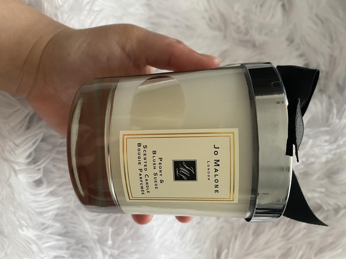 Peony & Blush Suede Classic Candle • 200g