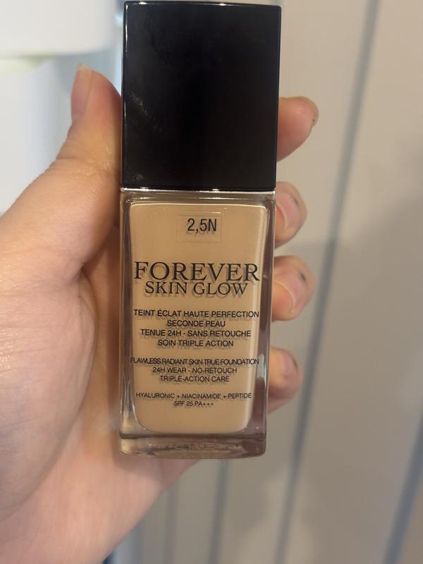 Forever Skin Glow Glow Foundation - 24H Wear and 48H Hydration • 2