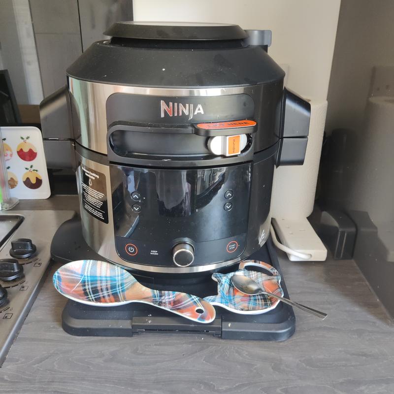 Ninja Foodi 11-in-1 SmartLid 6L Multi-Cooker Exclusive Accessory Bundle