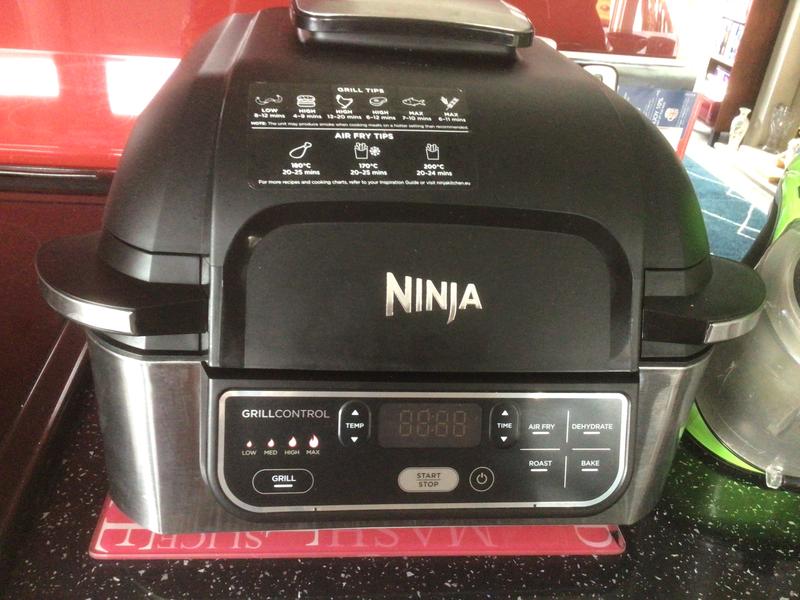 Grill d'intérieur NINJA FOODI AG301EU - Technologie Cyclonic Air - 5 modes  de cuisson préprogrammés - Cdiscount Electroménager