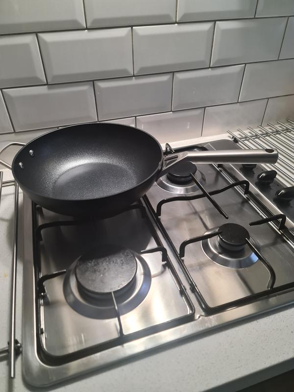  Ninja Foodi ZEROSTICK 24cm Frying Pan, [C30024EU] Hard Anodised  Aluminium, Non-Stick, Induction Compatible: Home & Kitchen