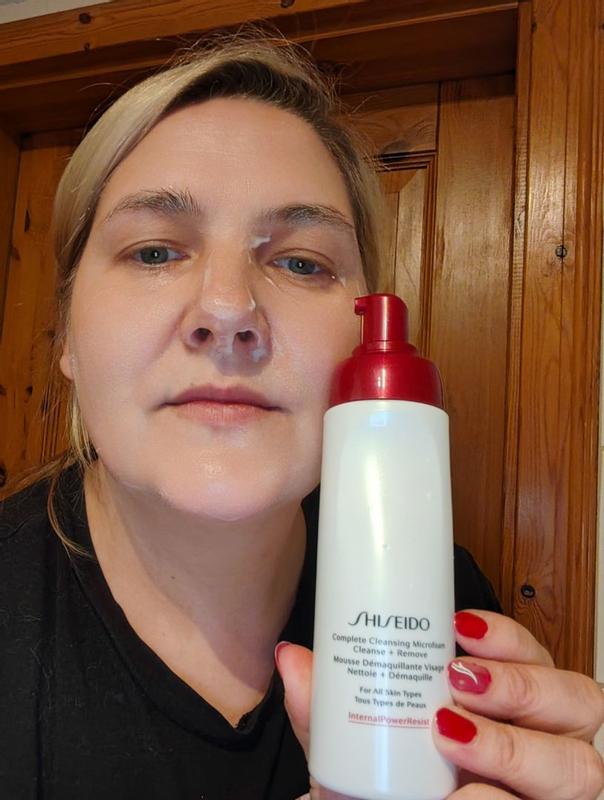 Shiseido Defend & Prepare Complete Cleansing Microfoam – Reinigungsschaum Fürs Gesicht, 180ml