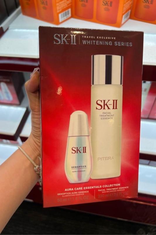 Facial Treatment Essence with 90% PITERA™