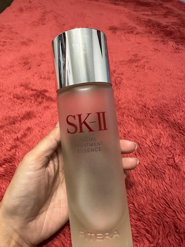 Facial Treatment Essence with 90% PITERA™