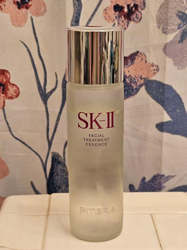 Facial Treatment Essence with 90% PITERA™