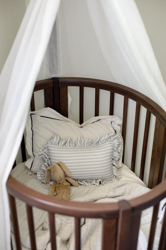 Stokke® Sleepi™ Mini Crib: The Perfect Convertible Crib for Your