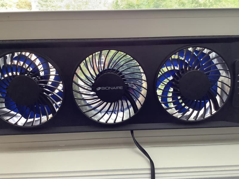 Holmes Bionaire BWF0522M Compact Window Fan With Manual Controls, Baldes, Black atelieryuwa