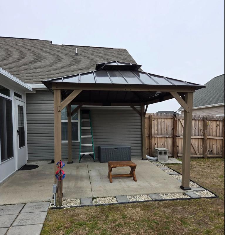 From 5 boxes to this!! The 5th box has the screen panels which we haven't installed yet.