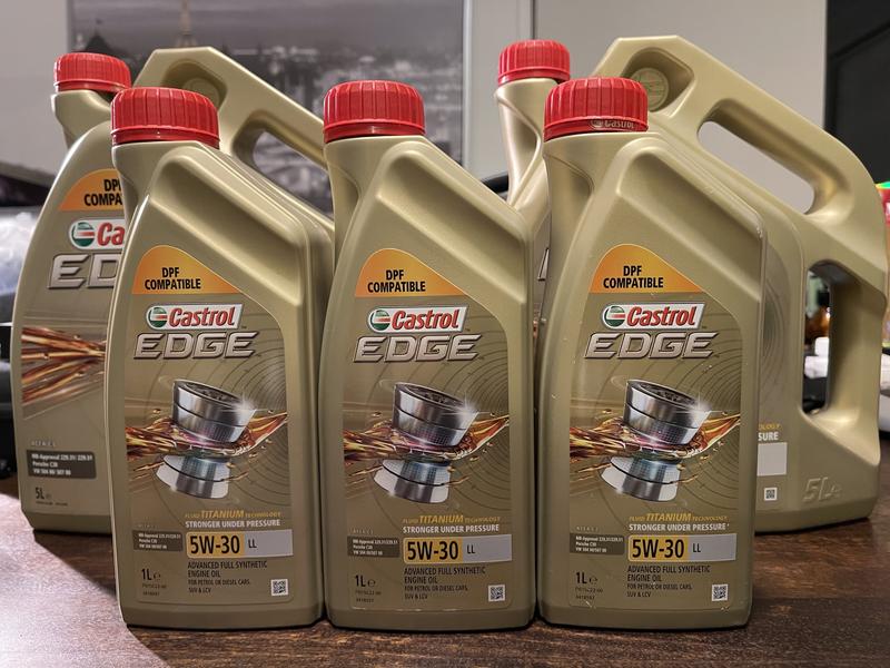 Castrol EDGE Synthetic 5W-30 Long Life Engine Oil 5L - 3413348