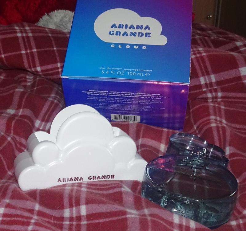 Ariana Grande Cloud Eau De Parfum For Her The Perfume Shop