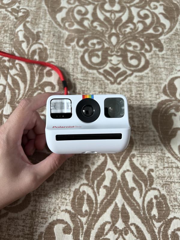 Polaroid Go Instant Camera (9035) - Moment