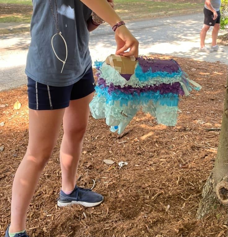 Piñata fail.