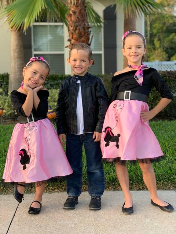 Their brother joined in too.