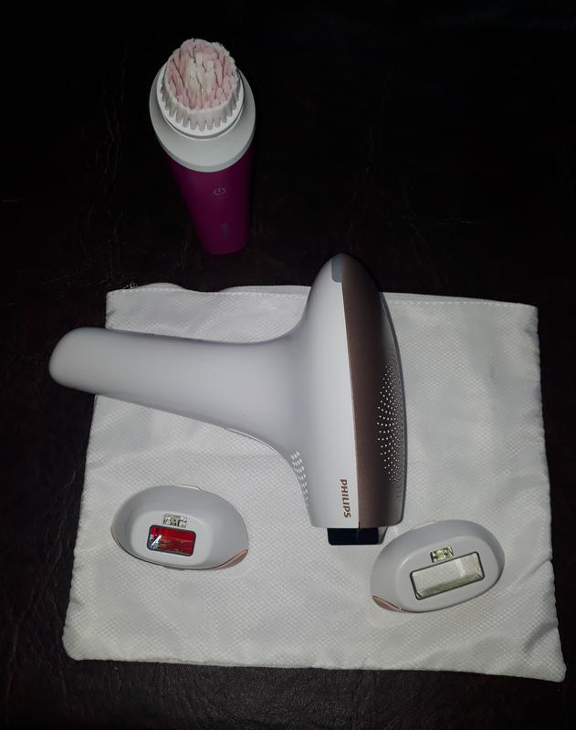 Philips Lumea Advanced Depiladora IPL, Luz Pulsada, con cable, 3 Cabezales  Inteligentes (Cuerpo, Bikini y Cara), incluye un Recortador Precisión,  BRI923/50 : : Belleza