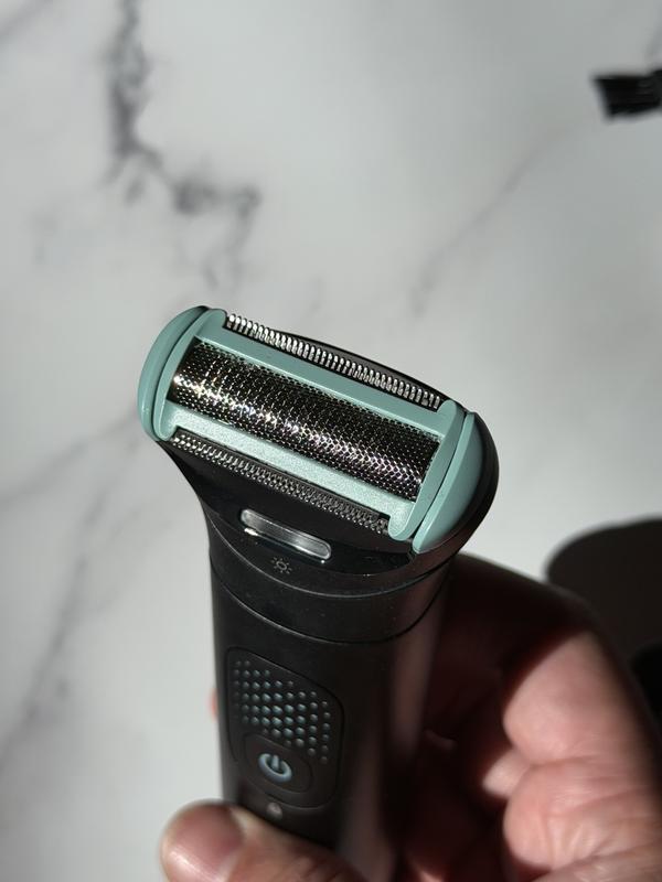 Body Groomer 7000 Series 2D flex head & dual trim-shave system