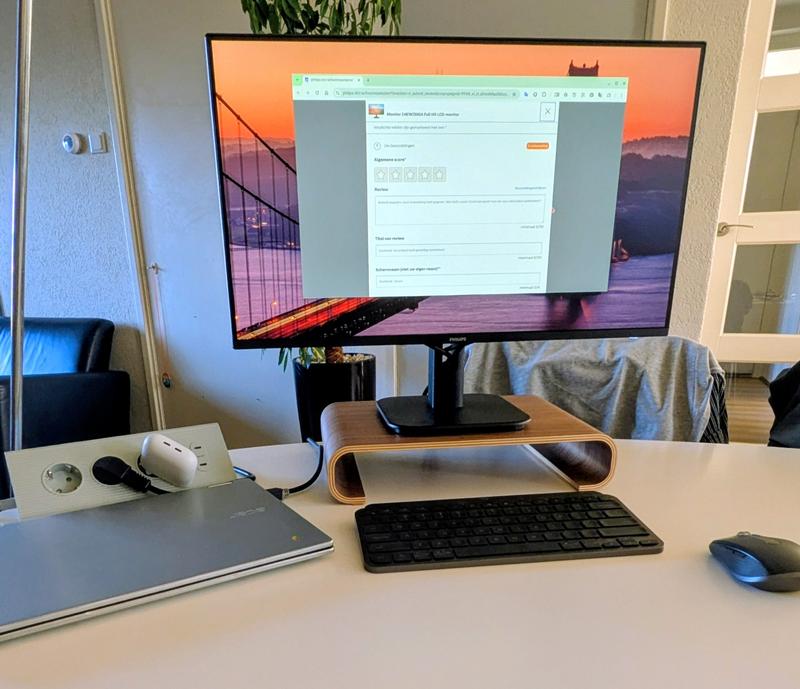 Monitor Full HD LCD monitor 24E1N1300A/00 | Philips
