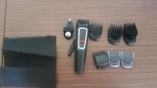 Afeitadora Philips Y Cortadora de Pelo Trimmer Multigroom Series 3000  MG-3711/15