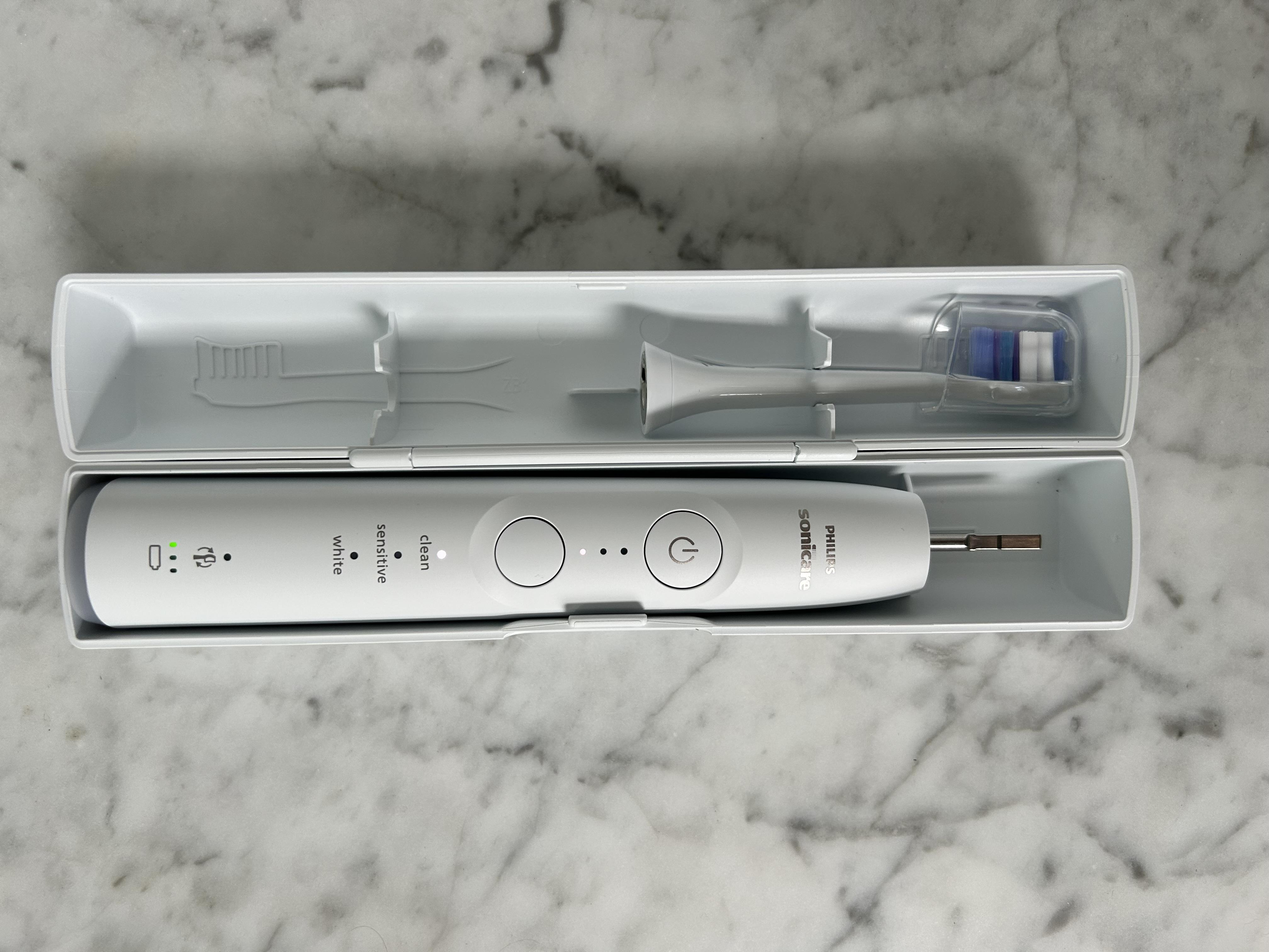 Sonicare Series 6500 Rechargeable toothbrush HX7413/07 | Philips