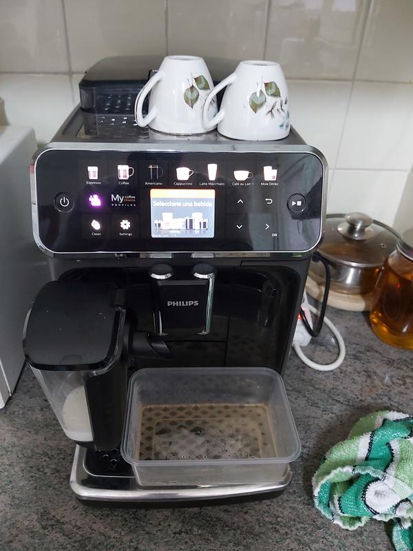 Vive el mejor café con la Cafetera Philips 5400