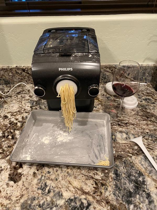Making Pasta with new Philips Pasta and noodle maker Avance Collection  HR2375/13 How to clean unbox 