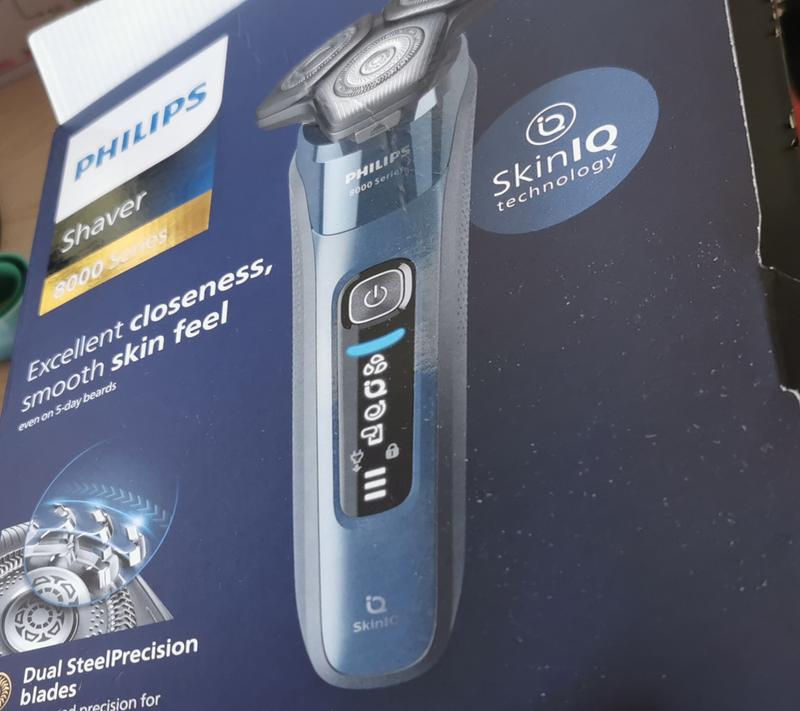 Shaver series 9000 Afeitadora eléctrica en seco y húmedo con