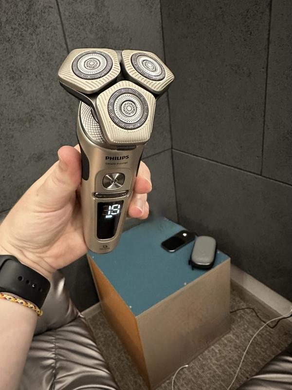 エスタシオンSサイズ Shaver S9000 Prestige Ел. самобр. за мокро и сухо бръснене