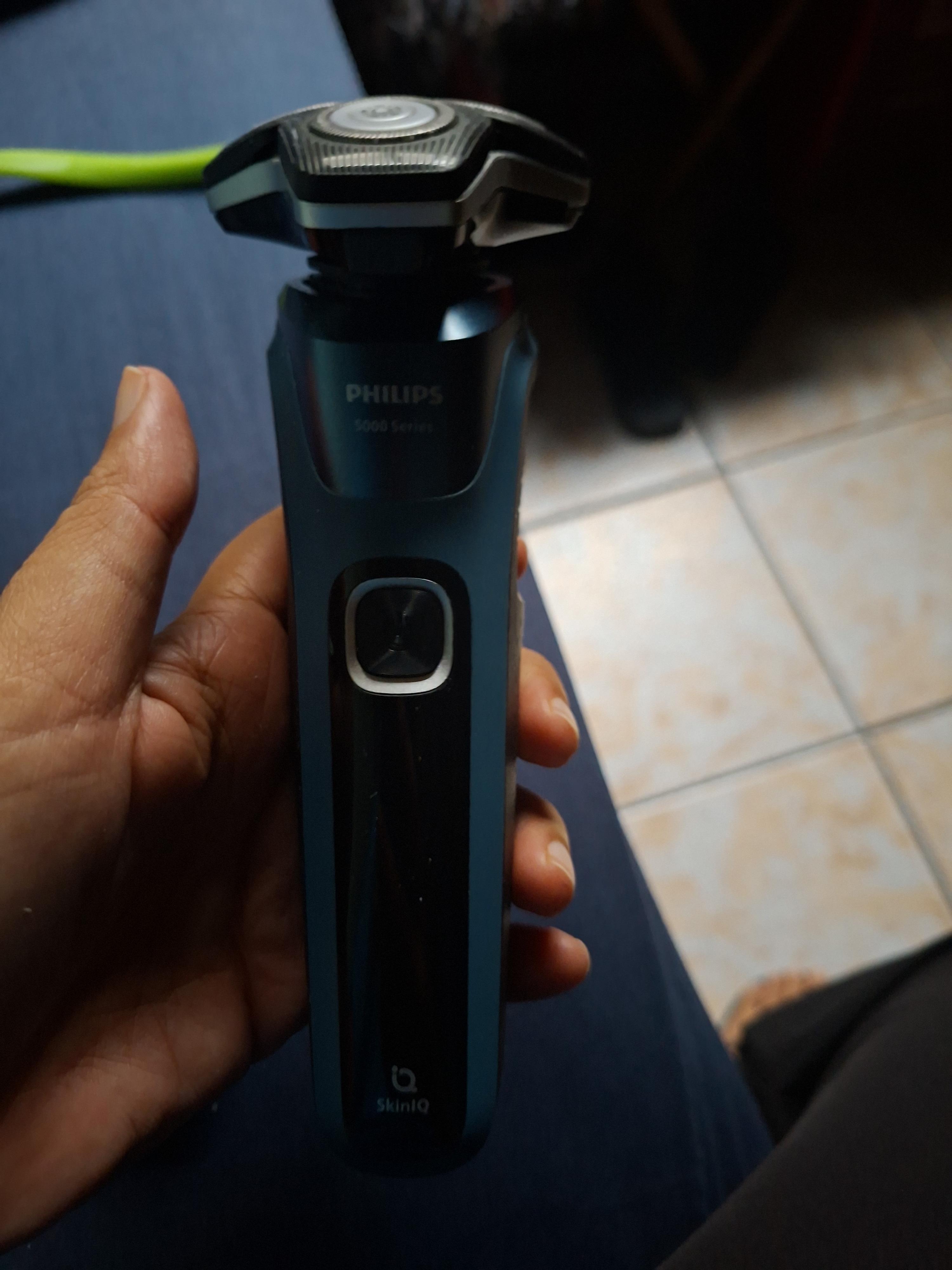Shaver series 5000 Barbeador elétrico: uso seco/molhado S5588/17