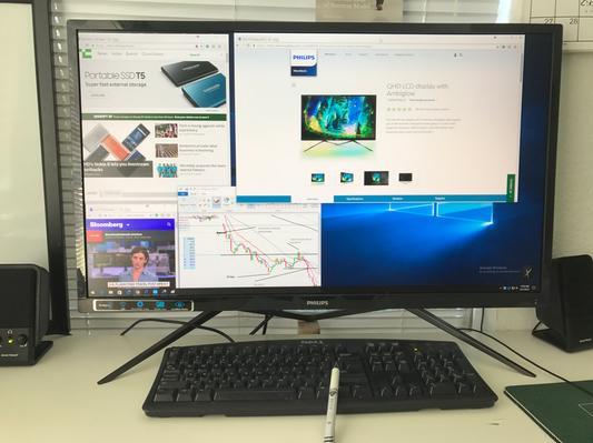 Gaming Monitor QHD LCD display with Ambiglow 326M6FJSB/27 Gaming Monitor QHD LCD display with Ambiglow 326M6FJSB/27