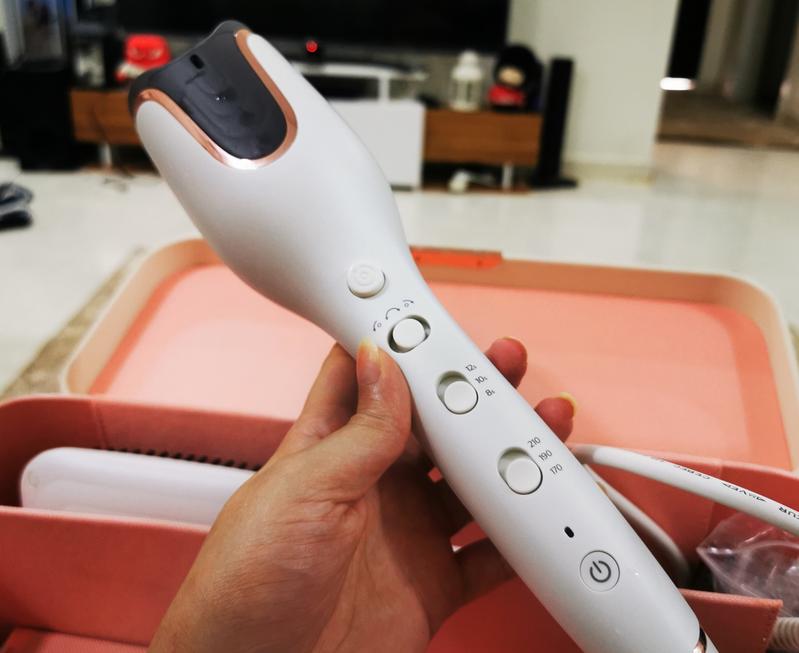 StyleCare Auto Curler Heated straightening brush BHH888 03 Philips