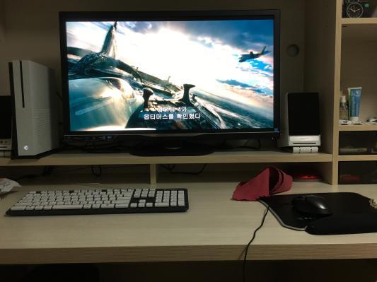 Brilliance USB-C ドック搭載液晶モニター 328P6VUBREB/11 | Philips