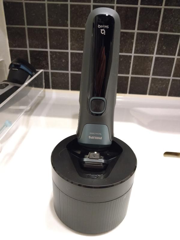 【未使用品】PHILIPS（フィリップス） 電動シェーバー S5885/60 フィリップス 5000シリーズ S5885/60 [メタリックネイビー] 価格