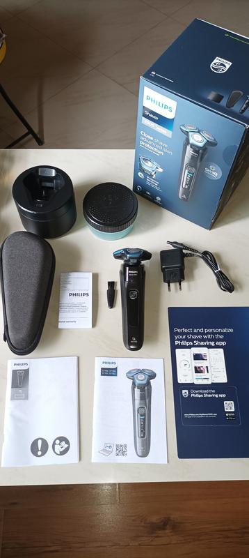 Shaver series 7000 Wet & Dry electric shaver S7783/50 | Philips