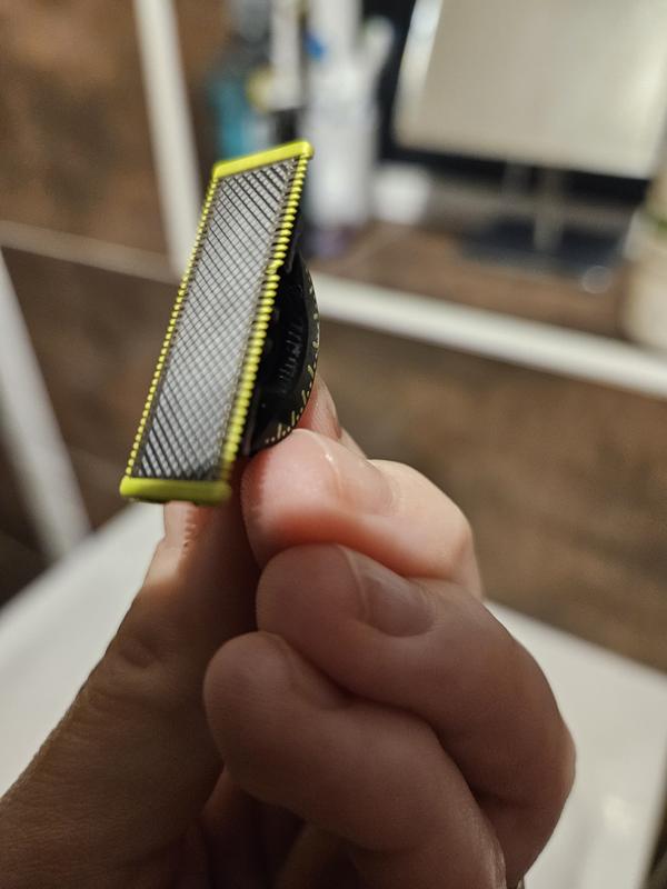 Philips OneBlade Pro 360 Authentic Face & Body India - View #11