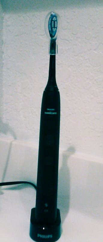 ExpertClean 7300 HX9601/03 Sonic electric toothbrush with app