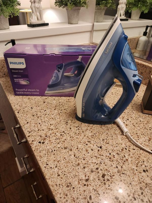 Philips Perfect Care 3000 Series Steam Iron - 1250 W power, 40 g/min  continuous steam, 200 g steam boost, 300 ml water tank, blue (DST3031/20)