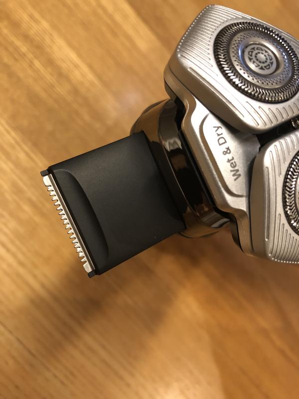 Shaver 9000 series ウェット＆ドライ電気シェーバー S9697/31