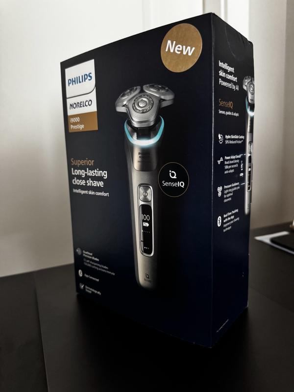 Philips Norelco Shaver Series 9000 Wet & Dry Electric Shaver Philips Norelco Shaver Series 9000 Wet & Dry Electric Shaver