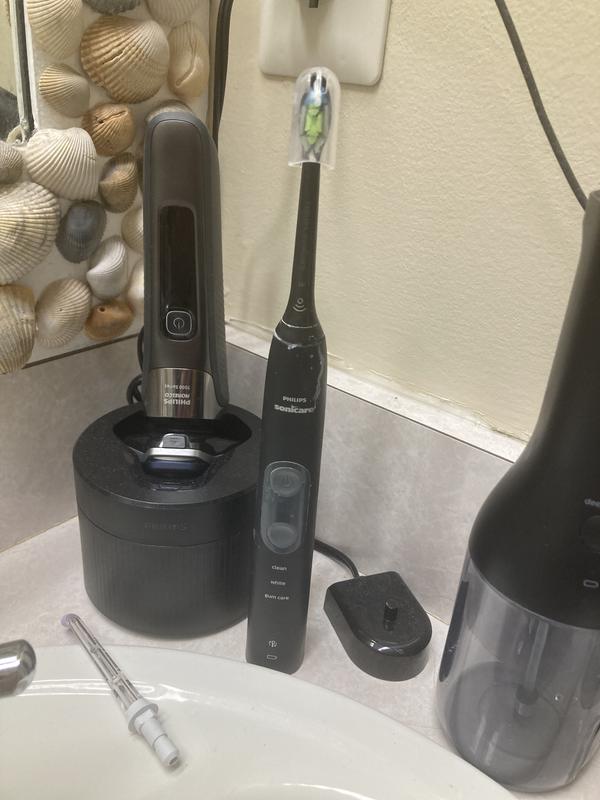 Philips Sonicare ProtectiveClean 5100 Sonic Electric Toothbrush - Open Box, Like New With All Features 12 thumbnail image