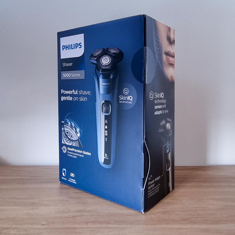 Buy Wet & Dry Electric Shaver S5880/20 Online | Philips Shop