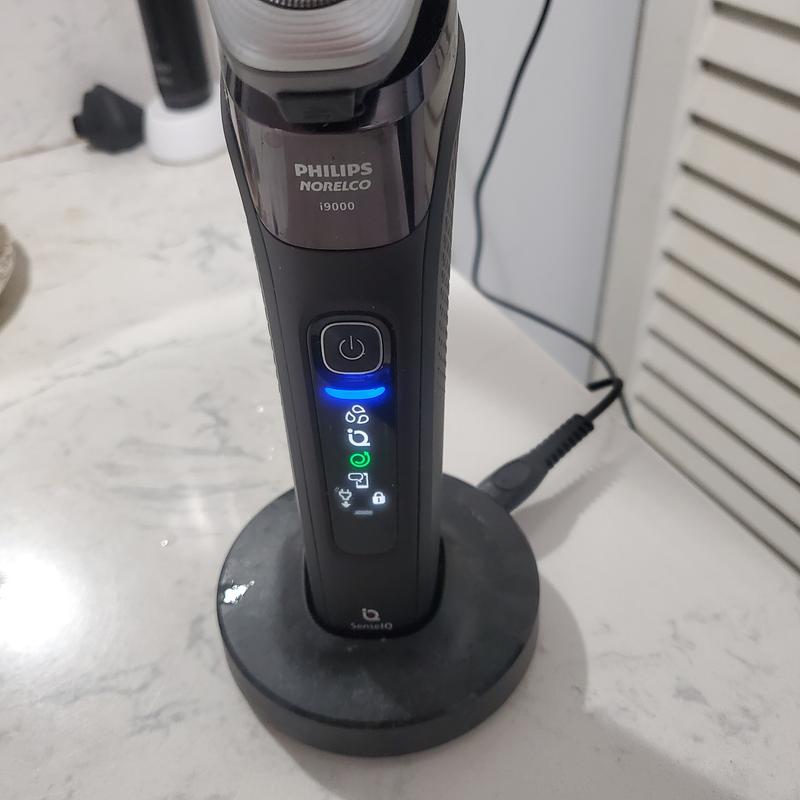 Wet & Dry Shaver Series 9000 Series 9400 S9606/80 | Norelco