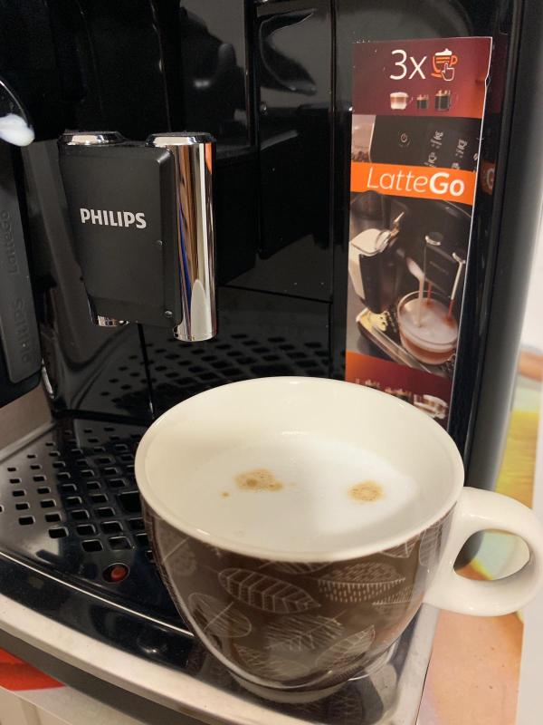 Macchina da Caffè PHILIPS Serie 2200 EP2230/10 - RAE Assistenza