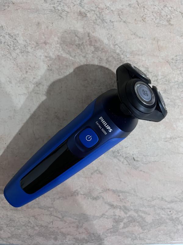 Shaver series 5000 Rasoio elettrico Wet & Dry ricondizionato S5466/18R1