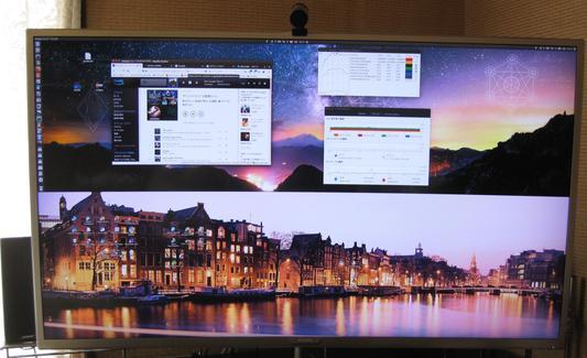 Brilliance MultiView 搭載 4K ウルトラ HD 液晶ディスプレイ Brilliance MultiView 搭載 4K ウルトラ HD 液晶ディスプレイ
