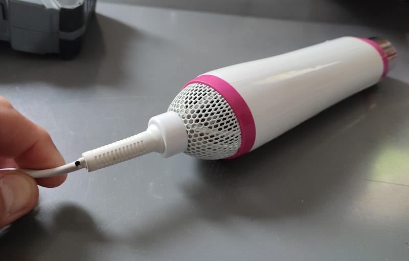 EssentialCare Brosse soufflante HP8658 00 Philips