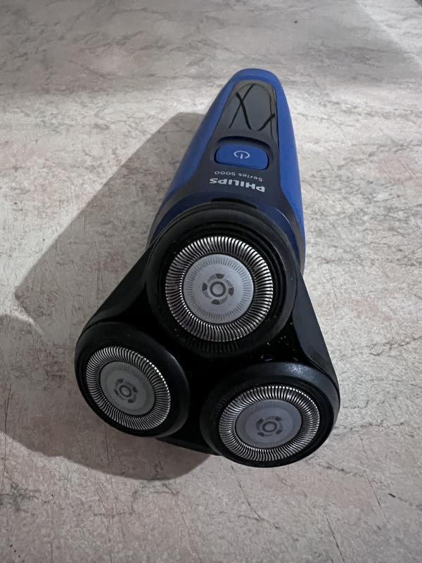 Shaver series 5000 Rasoio elettrico Wet & Dry ricondizionato S5466/18R1