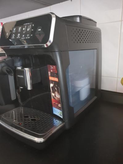 Macchina da Caffè PHILIPS Serie 2200 EP2230/10 - RAE Assistenza