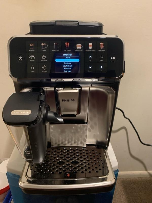 Series 4400 Fully automatic espresso machine EP4444/90 | Philips Series 4400 Fully automatic espresso machine EP4444/90 | Philips