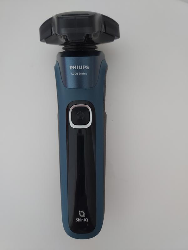 Shaver Series 5000 Wet & Dry electric shaver S5880/20 | Philips