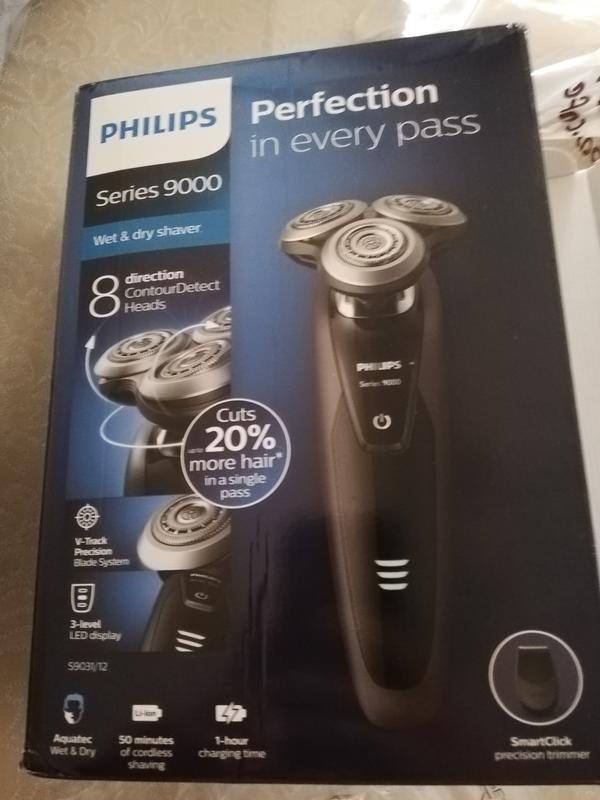 Shaver series 9000 S9031/21 Wet and dry electric shaver S9031/21