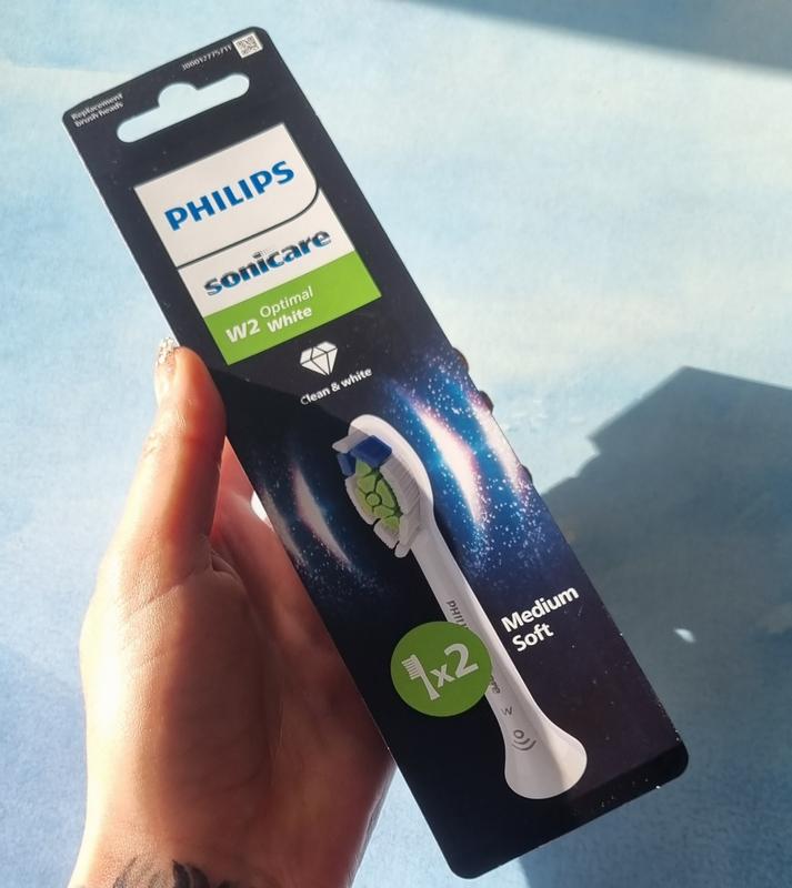Optimal White 2-pack brush heads HX6062/88 | Sonicare